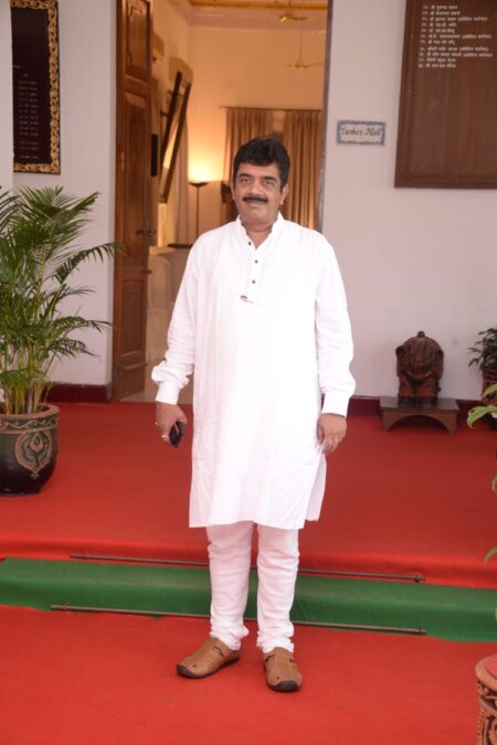 Tanawade lashes out at Kamat over defection statement