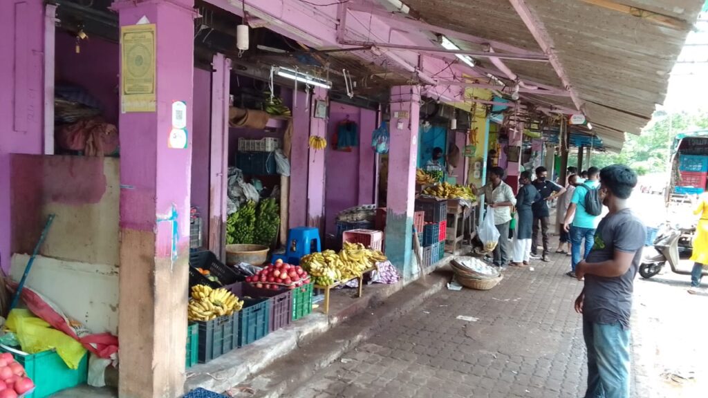 CCP acts tough, evicts fruit & flower vendors from KTC Bus Stand