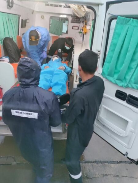 Indian Coast Guards evacuates ailing crew member of Goa Coast