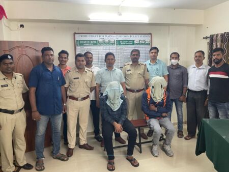 Police arrest two accused for various chain snatching offences across Goa