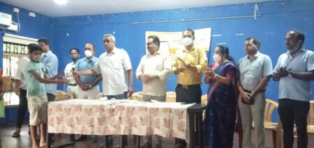 Sudin ridicules CM for poor mobile connectivity in Sankhalim