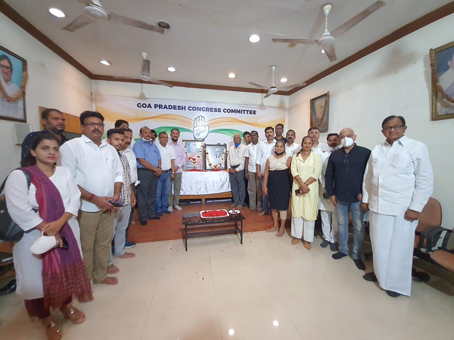 GPCC observes anniversary of late PM Indira Gandhi