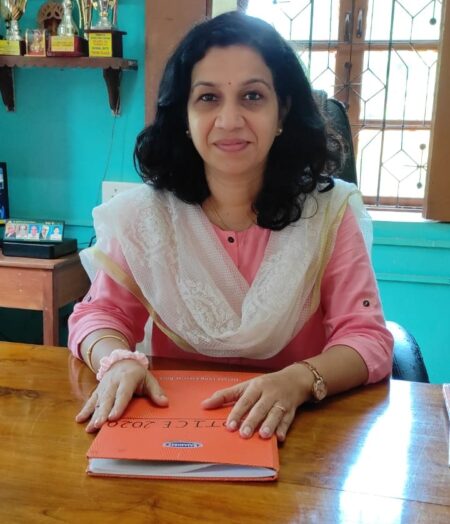 Urvee Phaldessai is Nirakar Vidyalaya Maxem Headmistress