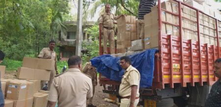 Karnataka excise at Majali Checkpost confiscate 90K worth Spirit, Harpic solution worth 8 lakhs smuggled from Goa