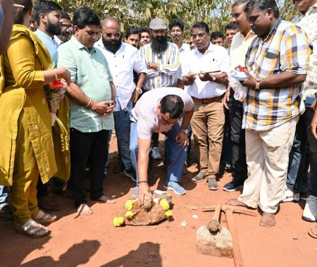 Hot-mixing of road at Vasco Kadamba Bus stand launched