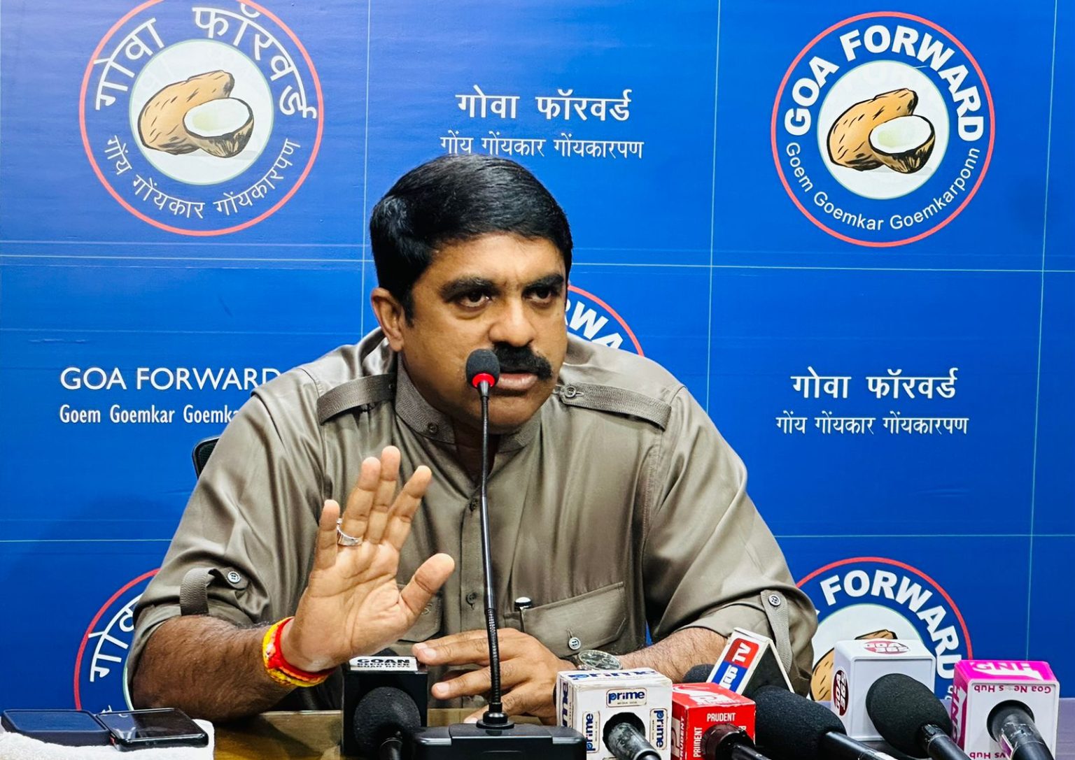 Sack Min Godinho for his anti-people & anti-democratic statement: Vijai to Goa CM