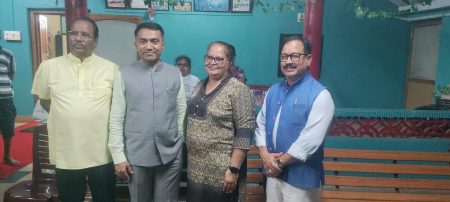 Disgrunttled BJP Karyakarta meet Goa CM at Loliem