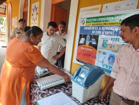 Goa CEO conducts EVMs and VVPATs training, awareness campaign
