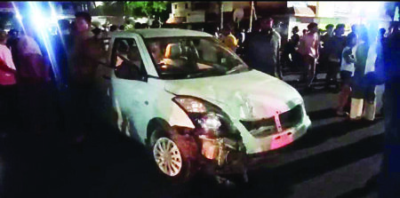 Speeding Car crashes into shops, damages bikes on Vasco’s internal road ,no injuries reported