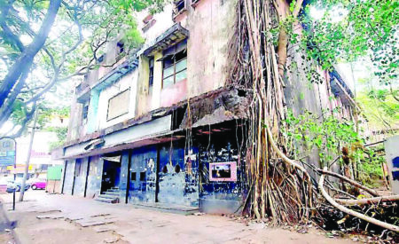 Cine National building seal; CCP says it’s unsafe