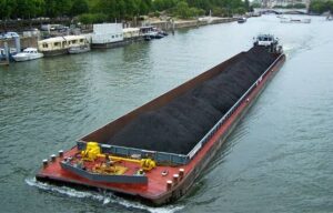 Barge owners demand re commencement of Bauxite cargo at MPA – Goemkarponn