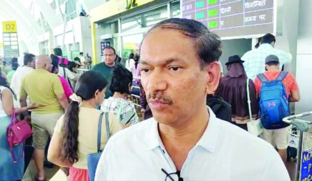 Girish hits out at Digambar, says worst mistake of Cong to make him the CM