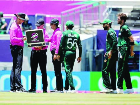 ‘Haris Rauf Running Thumb Nail Over The Ball’