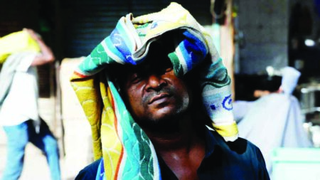 India reports over 40,000 suspected heatstroke cases this summer