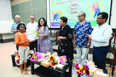 Scholarships to 25 sportspersons presented