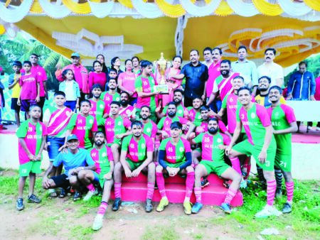Goa-Velha Sports Club lift 13th Cana-Benaulim Panchayat Cup