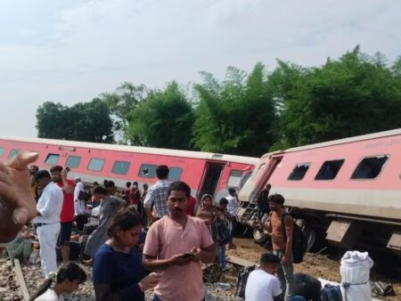 3 Passengers Die As Chandigarh-Dibrugarh Express Derails In UP’s Gonda