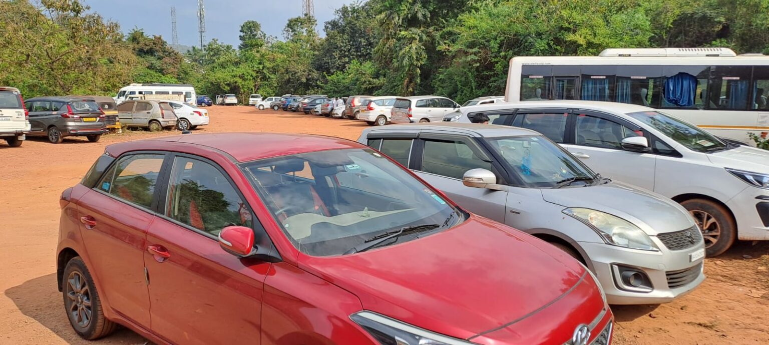 5 days before the New Year, traffic chaos turns to extreme at Palolem, Agonda Beach