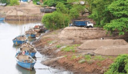 DMG Seizes 21.5 Cubic Meters of Illegal River Sand in Pernem