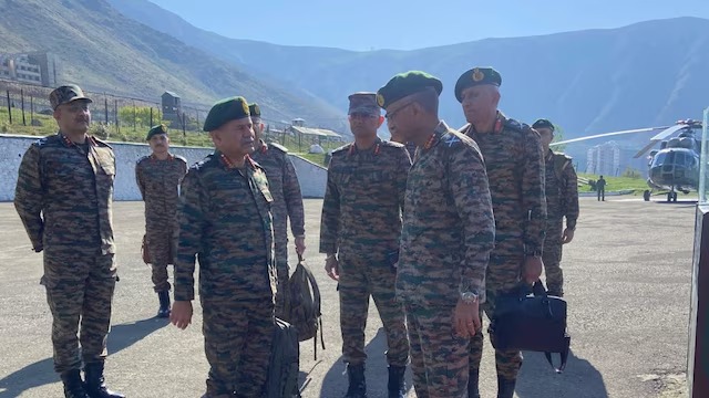 Army Chief Visits Kashmir as Search Intensifies for 7 LeT Terrorists Behind Pahalgam Attack