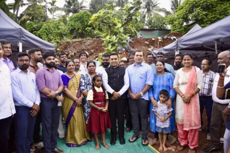 Goa CM, Min Khaunte Inspect Khapreshwar Temple