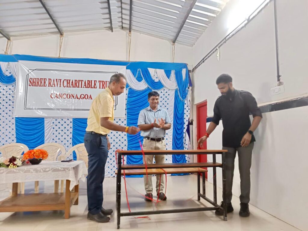 Canacona: Councillor Donates 50 School Benches to GHS Gaondongrim