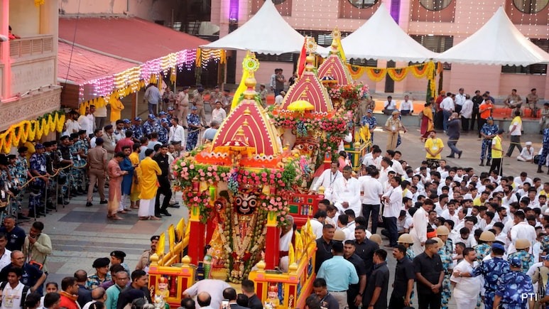 148th Rath Yatra of Lord Jagannath Draws Massive Crowds in Ahmedabad Amid Tight Security