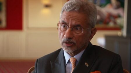 Jaishankar Responds to 500% Tariff Threat Over Russian Oil Trade: “We’ll Cross That Bridge When We Get There”