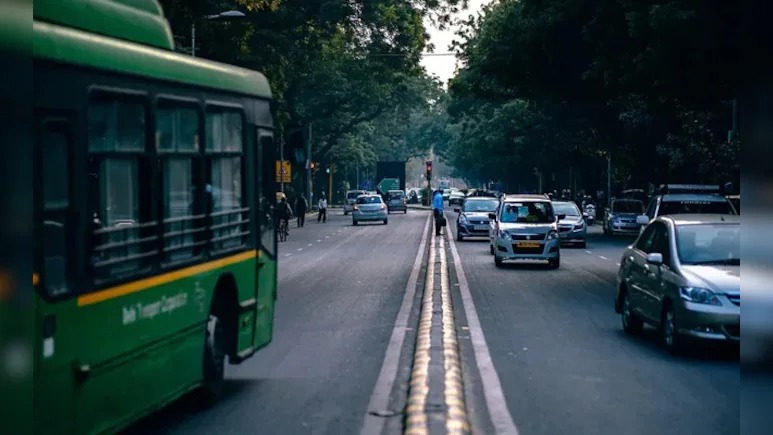 “Fuel Ban on End-of-Life Vehicles Not Feasible at Present,” Delhi Minister Tells Pollution Panel