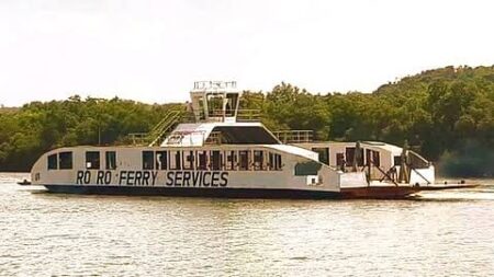 Chorao Residents Demand Ticket Rollback, More Ferries; Issue 3-Day Ultimatum to Gov