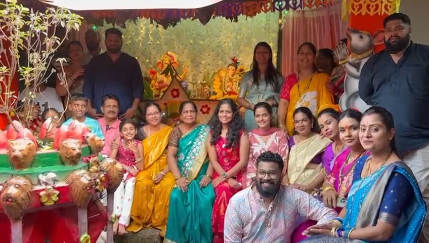 Two families, two Ganesha idols, one tradition