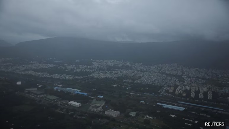 Cyclone Montha Leaves Two Dead in Andhra Pradesh, CM Naidu Orders Intensive Relief Operations