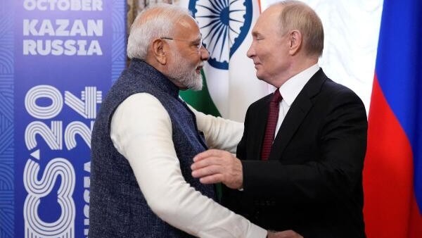 Putin Praises PM Modi, Slams US Tariffs on India Over Russian Oil