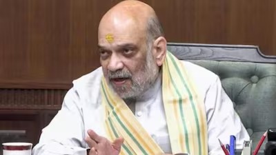 Shah Vows Toughest Action as Centre Reviews Probe Into Red Fort Blast