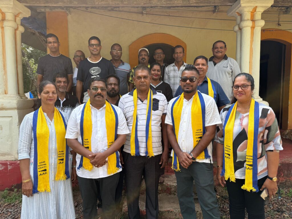 Ex-Colva Sarpanch Anthony Leo Fernandes joins AAP ahead of ZP polls