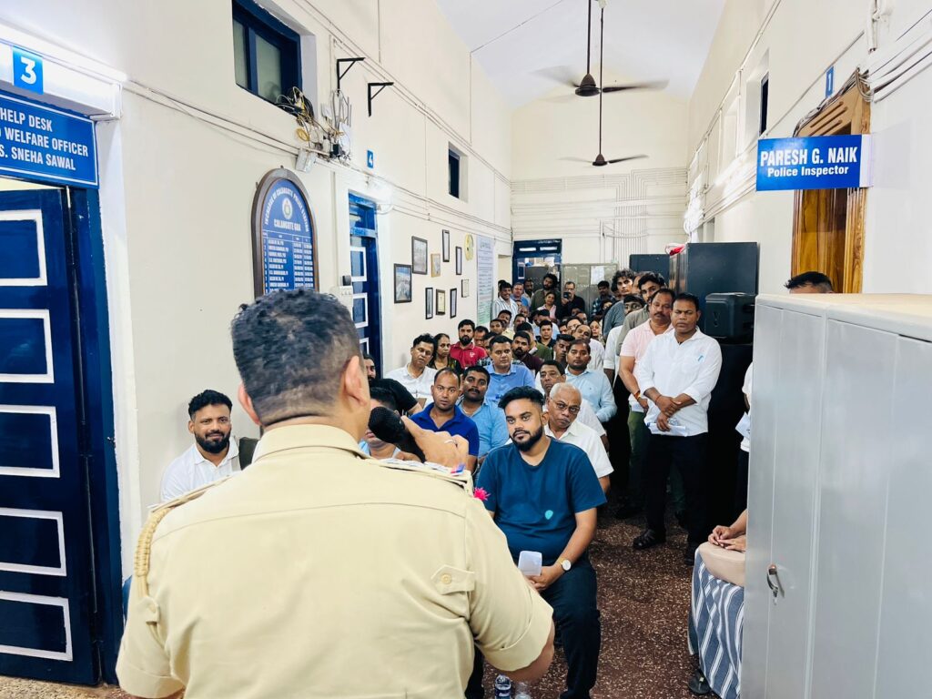 Police hold meeting with Calangute hotel owners on tourist safety, compliance ahead of season