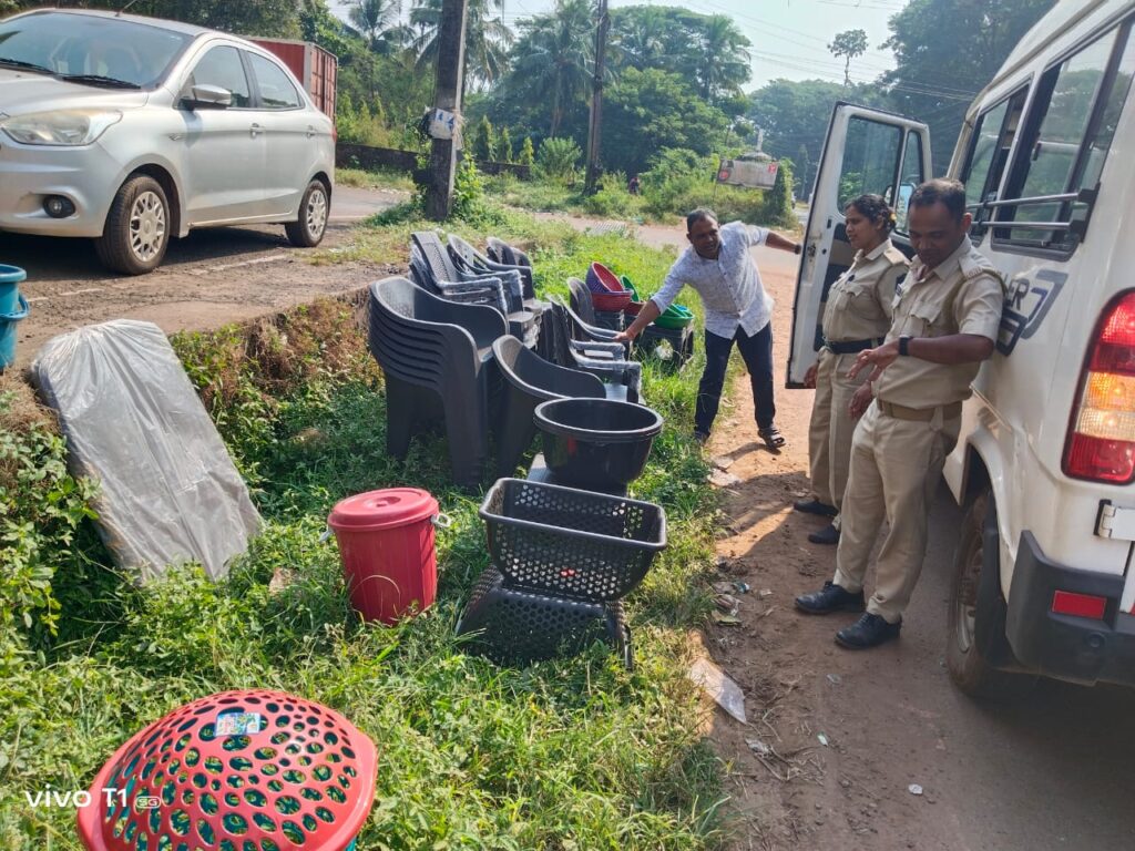 Old Goa Police Launch Intensive Drive to Clear Roadside Blockages, 10 Hawkers Booked in Two Days