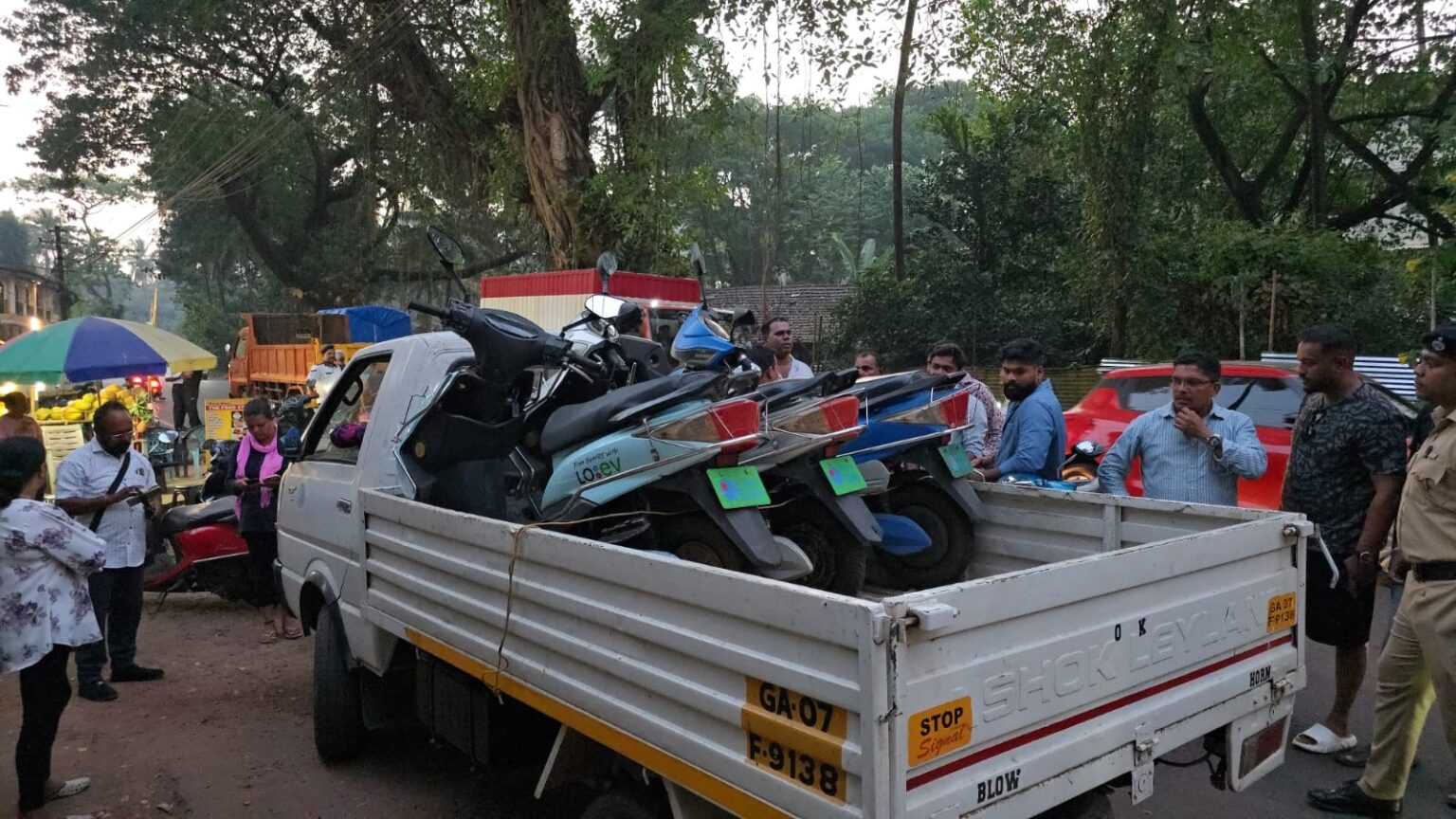 Locals, Rent-A-Bike Operators Detain EV Rentals in Calangute Over Safety Violations