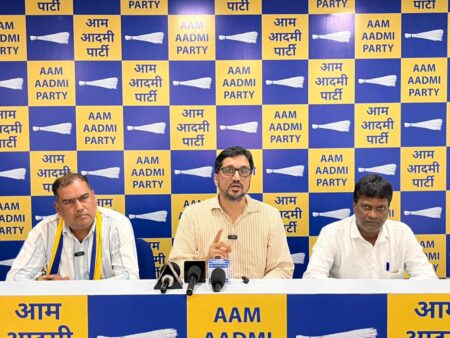 AAP Accuses Govt of Downplaying Cash-for-Jobs Scam