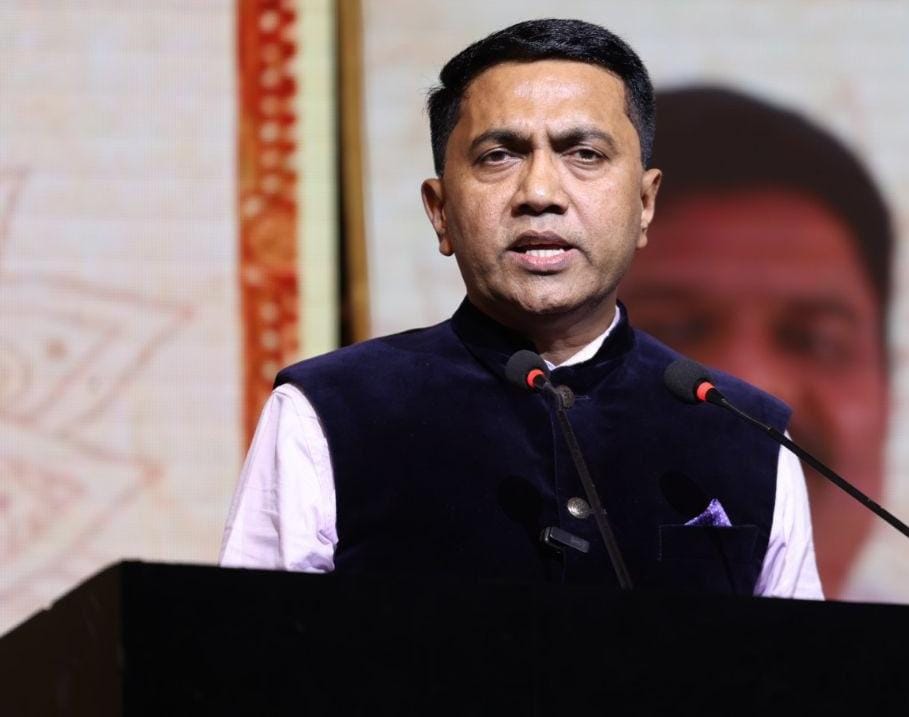 CM says he never called editors or channels over negetive news