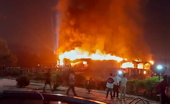 Goa SDMA Issues Strict Safety Advisory to Nightlife Venues After Tragic Fire That Killed 25