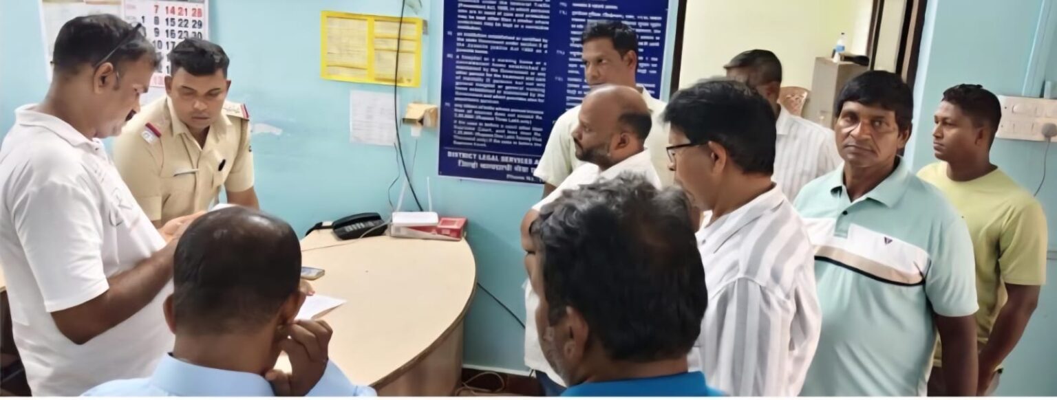 Khola Locals Foil Alleged Kidnap Attempt; Three Telangana Policemen Named in Complaint