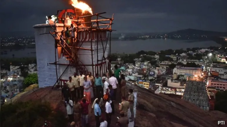 “Lamp Can Be Lit On Hilltop”: High Court Clears Karthigai Deepam At Thiruparankundram