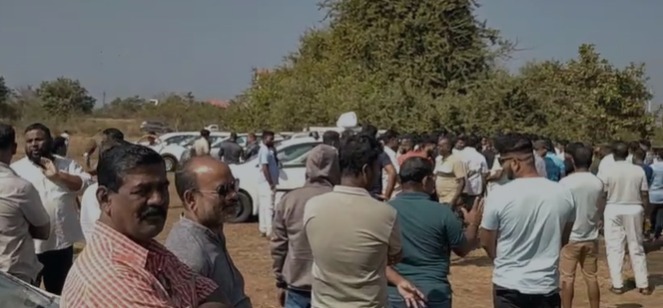 Taxi Drivers Protest New GMR Waiting Fee at Mopa Airport