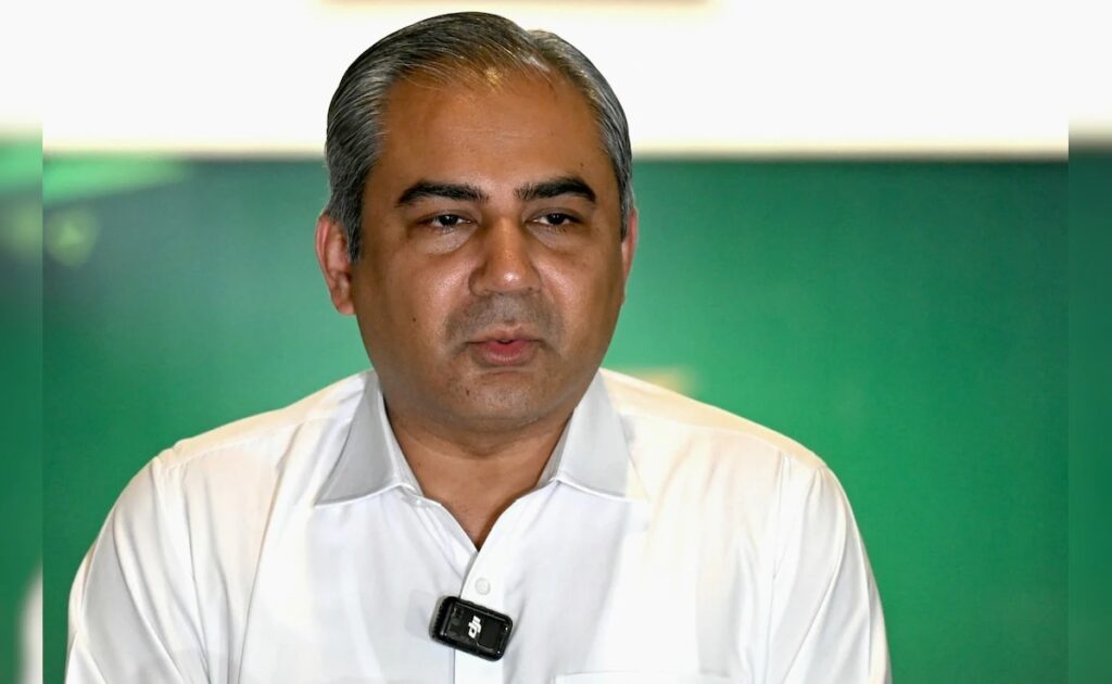 Former Pakistan Spinner Warns Politics is Harming Cricket and Humanity