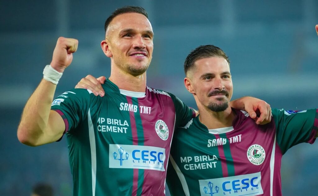 Mohun Bagan Open ISL Title Defence With 2 0 Win Over Kerala Blasters