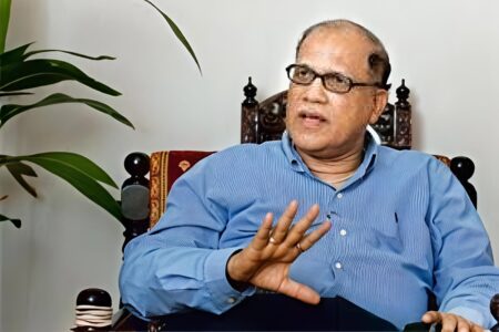 Every MLA Must Maintain Own Respect: Min Digambar Kamat