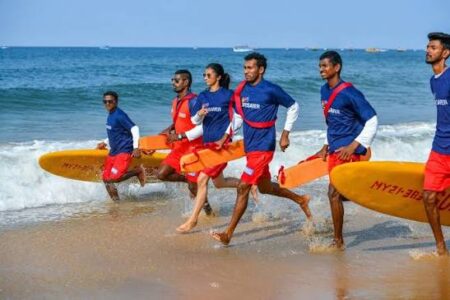 Drishti Marine Lifesavers Aid 7-year-old Boy in Dog Bite Case at Colva