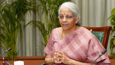 “Citizens Shielded From Price Rise”: Sitharaman Welcomes ₹10 Fuel Duty Cut