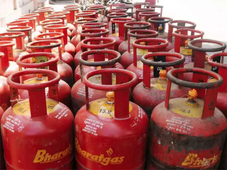 Centre doubles supply of 5 kg LPG cylinders for migrant labourers